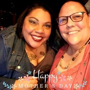 Meet your Posher, Lana